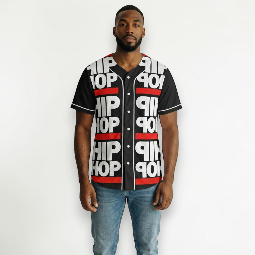 Hombre con camiseta de béisbol MONROE STORE negra con estampado Hip Hop, botones frontales y tejido de poliéster.