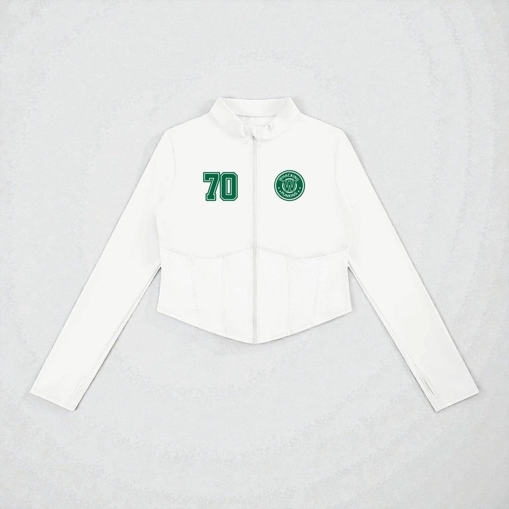 MONROE STORE chaqueta de yoga blanca de manga larga con cremallera completa, ajuste entallado, con número 70 y logo verde en el pecho.