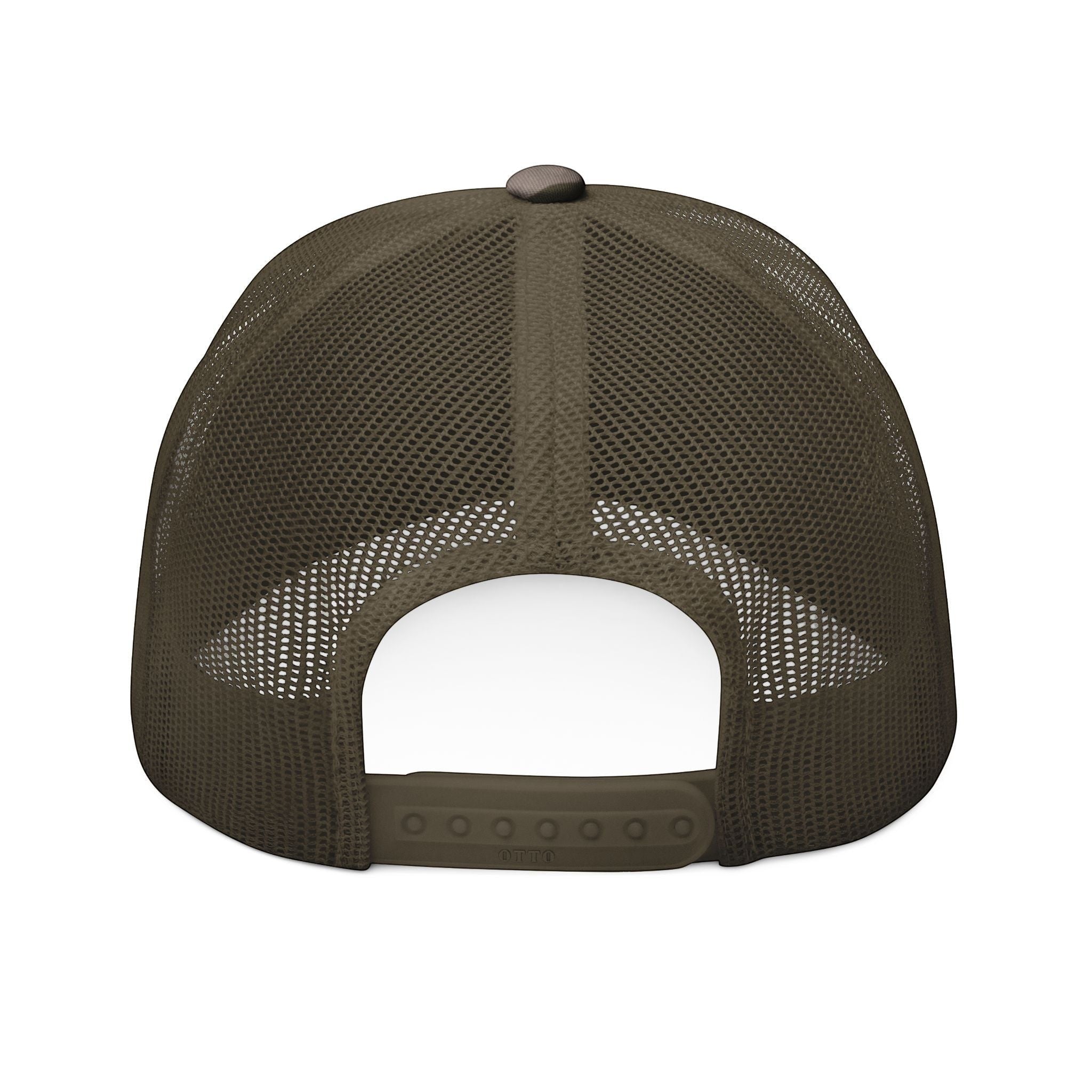 MONROE STORE gorra de camionero de camuflaje con malla trasera y cierre a presión ajustable.