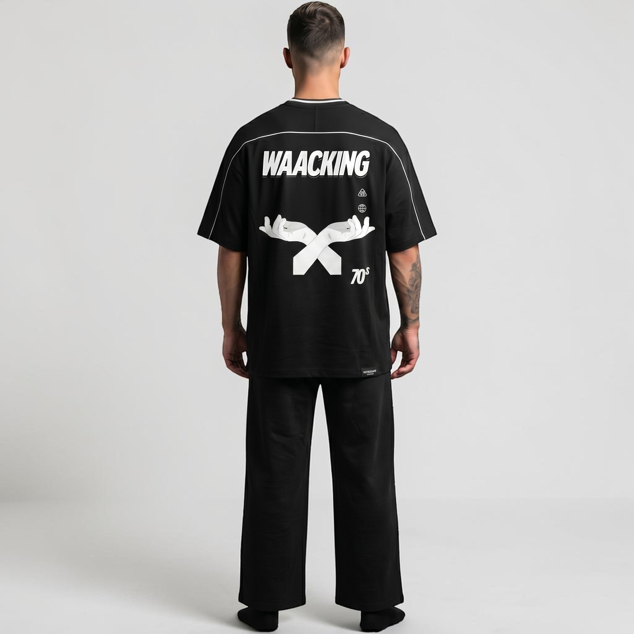 MONROE STORE Unisex Heavyweight Barrel Leg Sweatpants de algodón y poliéster en negro con cintura elástica y cordón.