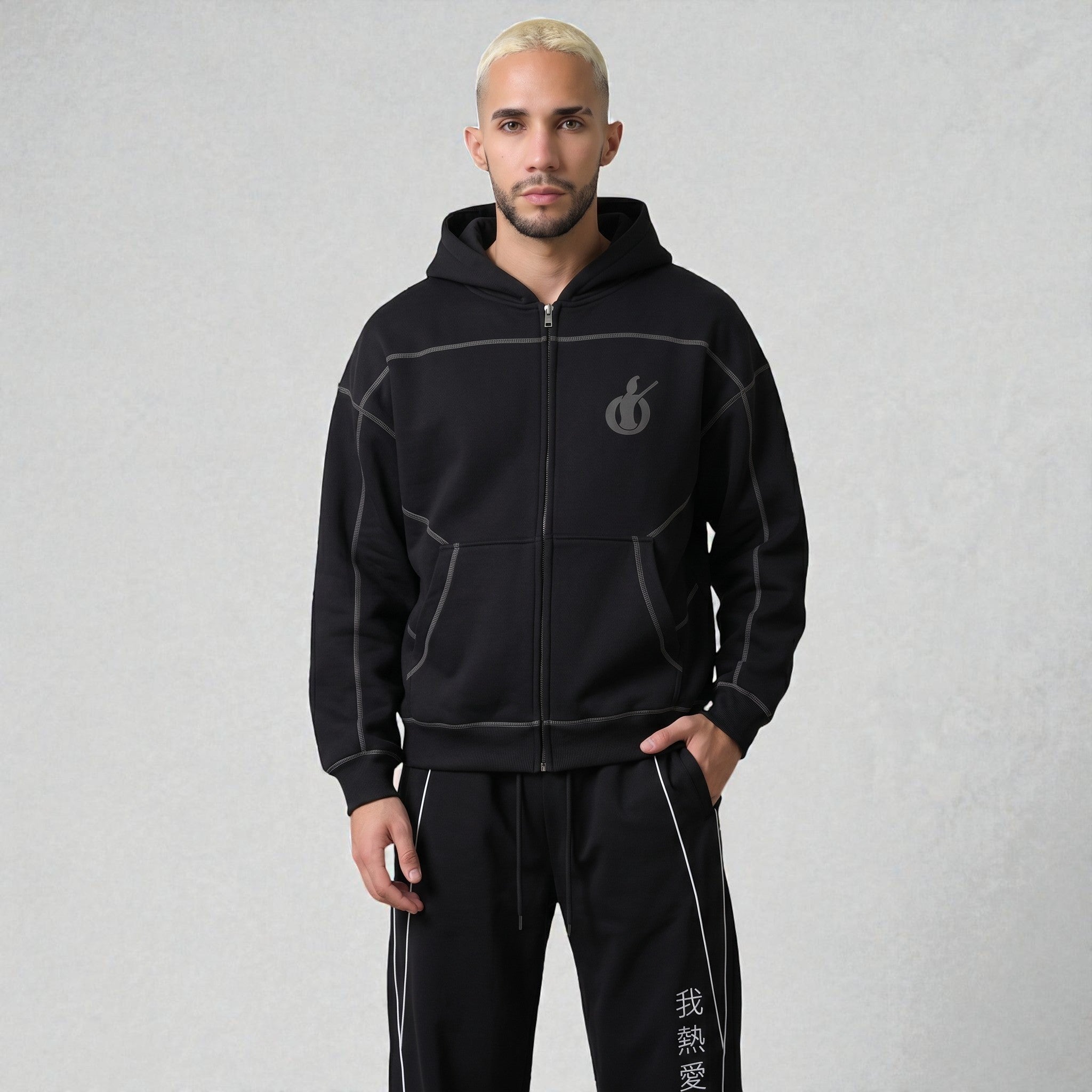MONROE STORE sudadera con cremallera negra de algodón y poliéster con costuras grises y logo en el pecho.