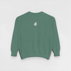 Sudadera unisex verde de MONROE STORE con diseño minimalista, estilo casual y ajuste cómodo para el día a día.