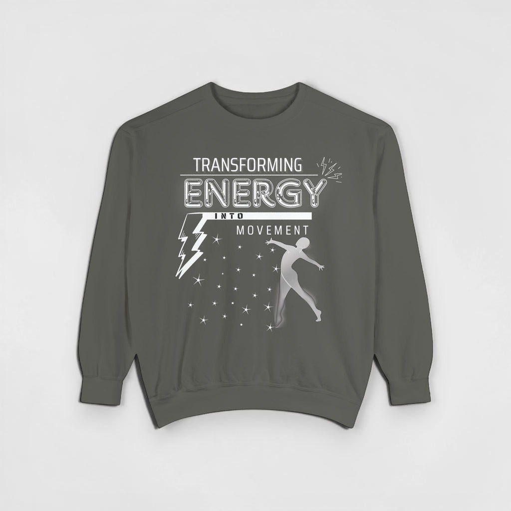 Sudadera gris MONROE STORE con estampado Transforming Energy Into Movement, estilo unisex y diseño motivacional.