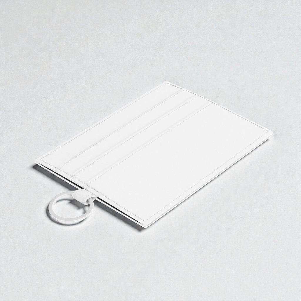 Tarjetero blanco de piel sintética MONROE STORE con anilla y múltiples ranuras para tarjetas.