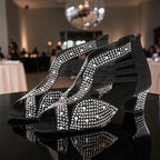 Zapatos de baile MONROE STORE para mujer en negro con incrustaciones de diamantes, suela de ante y tacón cómodo.